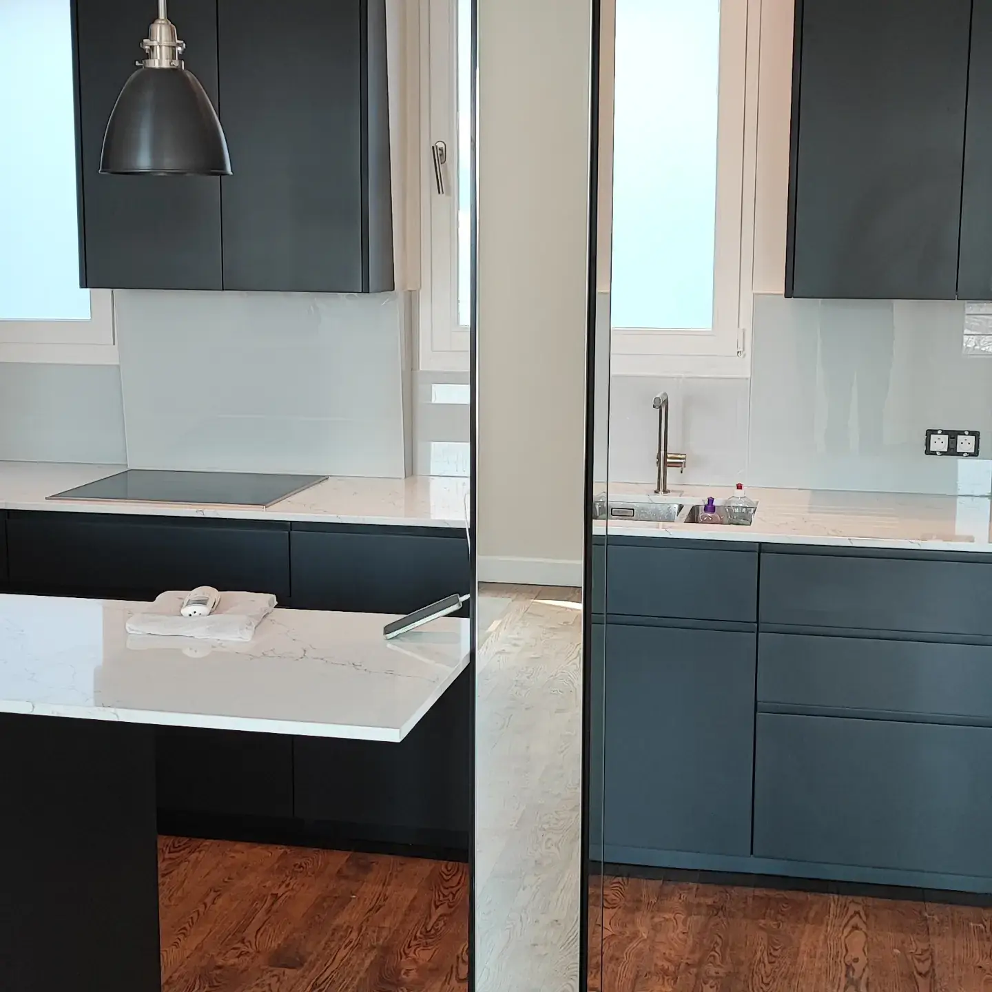 pilier miroirs ©MAD
